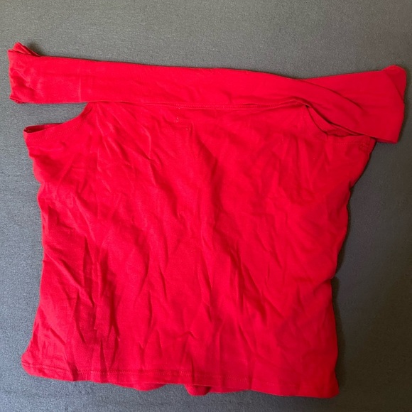 Y2K Style Red Off The Shoulder Drama Top - Picture 2 of 6